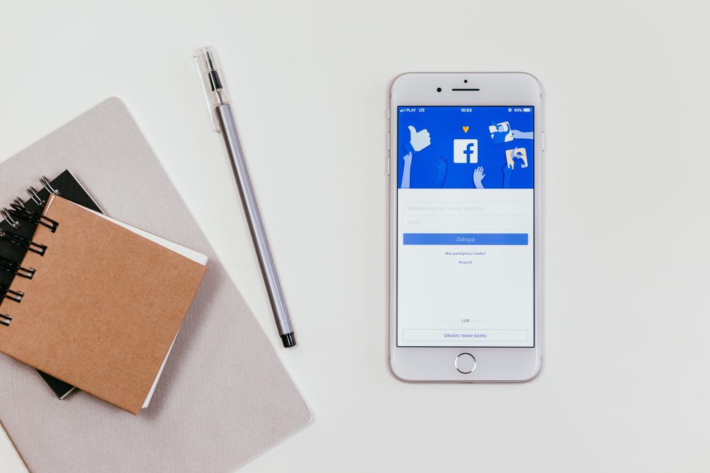 pierakstu bloks sarakstīts ar Facebook reklāmu idejām